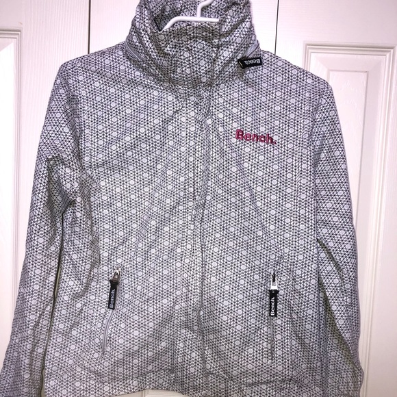 Bench Jacket - Picture 2 of 3